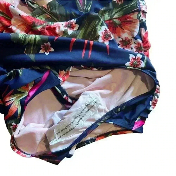 Kona Solβ Navy Blue Floral One Piece Swimsuit, 24 Wide, New! - Picture 8 of 8